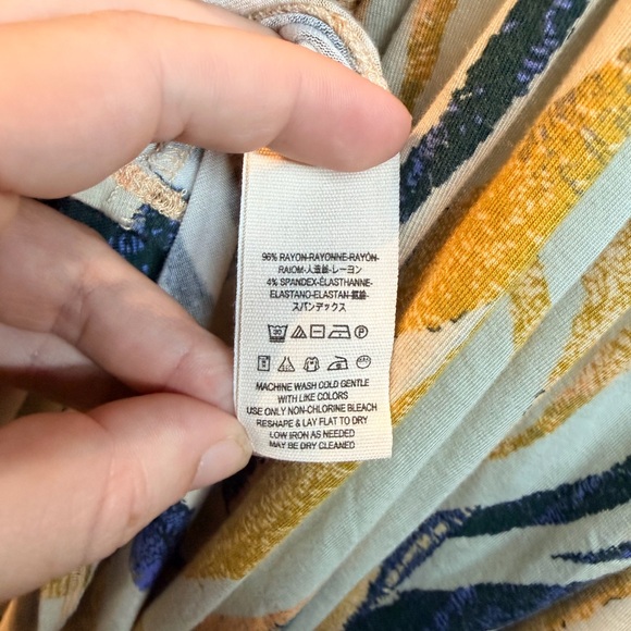 Free People We the Free Milly tank top yellow blue print flowy v neck. Size: M - Picture 5 of 5